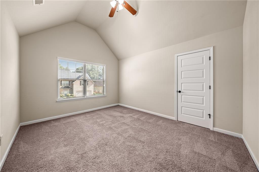 90 Sylvan Loop Property Photo 30