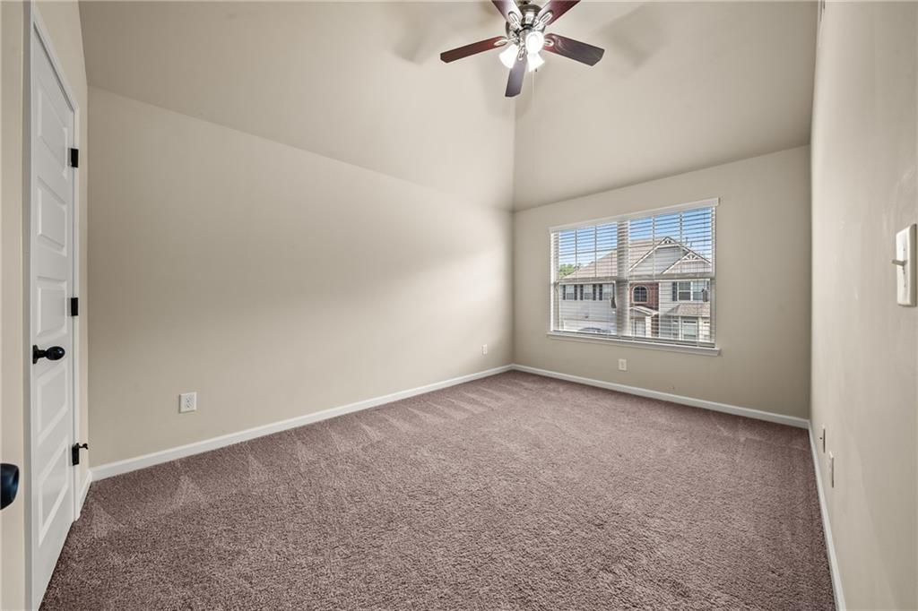 90 Sylvan Loop Property Photo 31