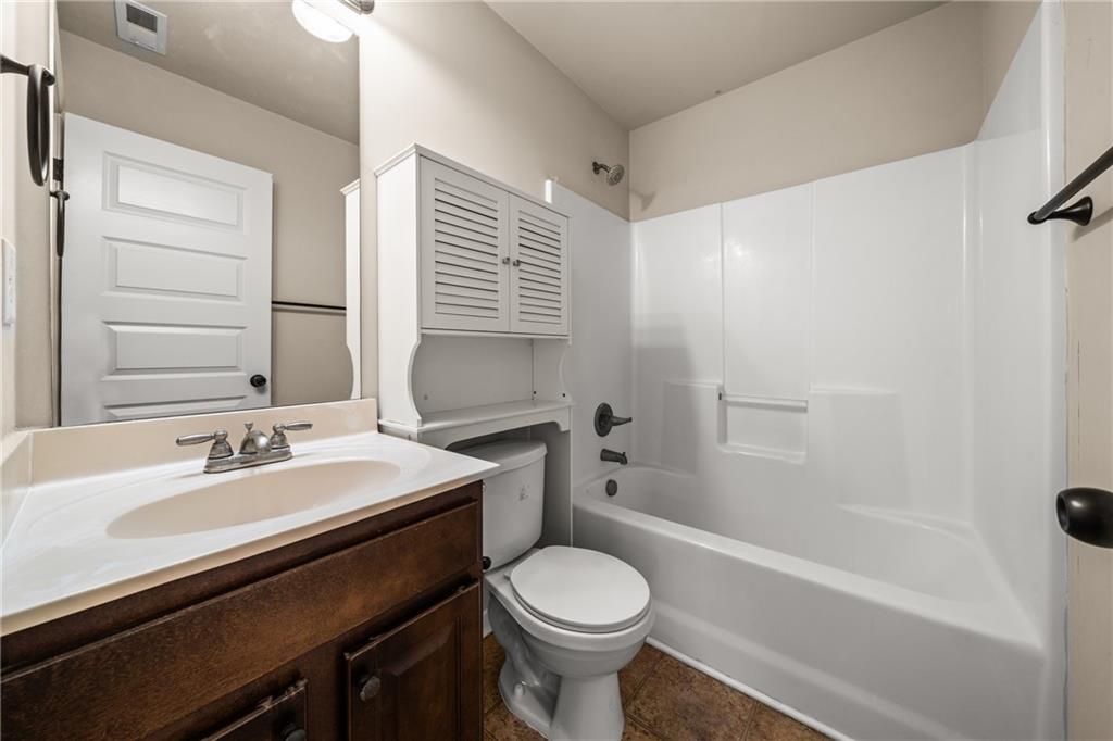 90 Sylvan Loop Property Photo 36
