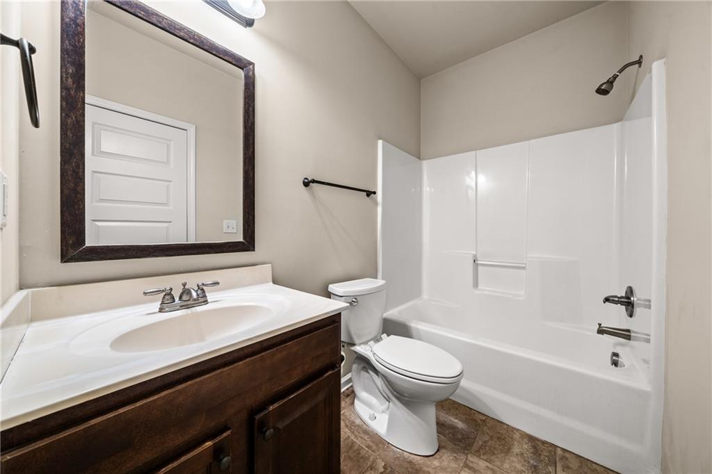 90 Sylvan Loop Property Photo 37