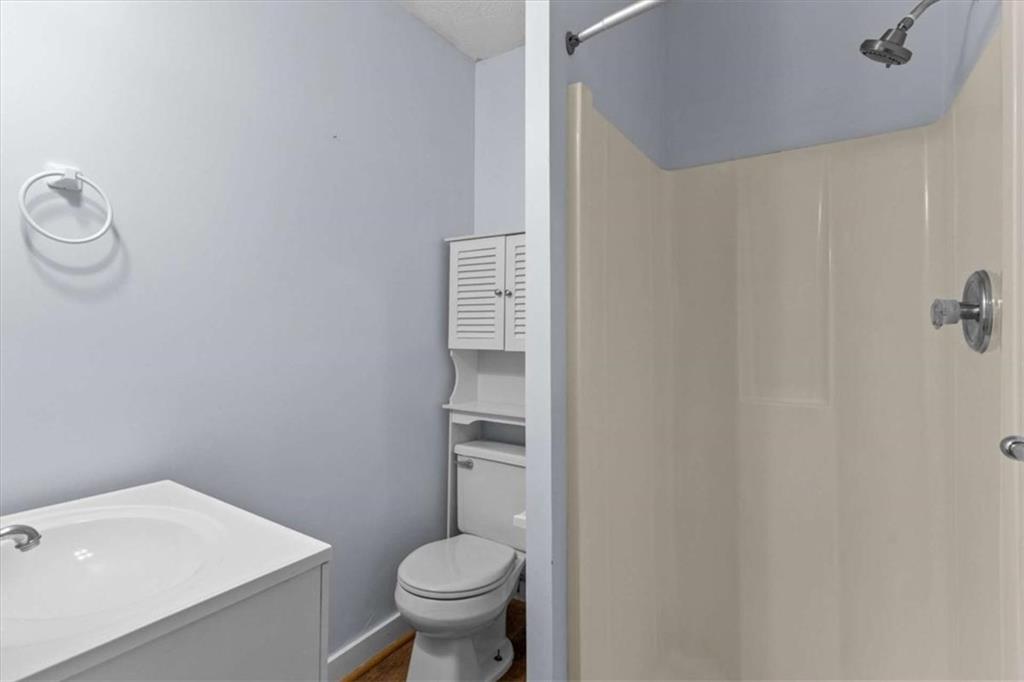 9021 Lakeview Parkway Property Photo 23