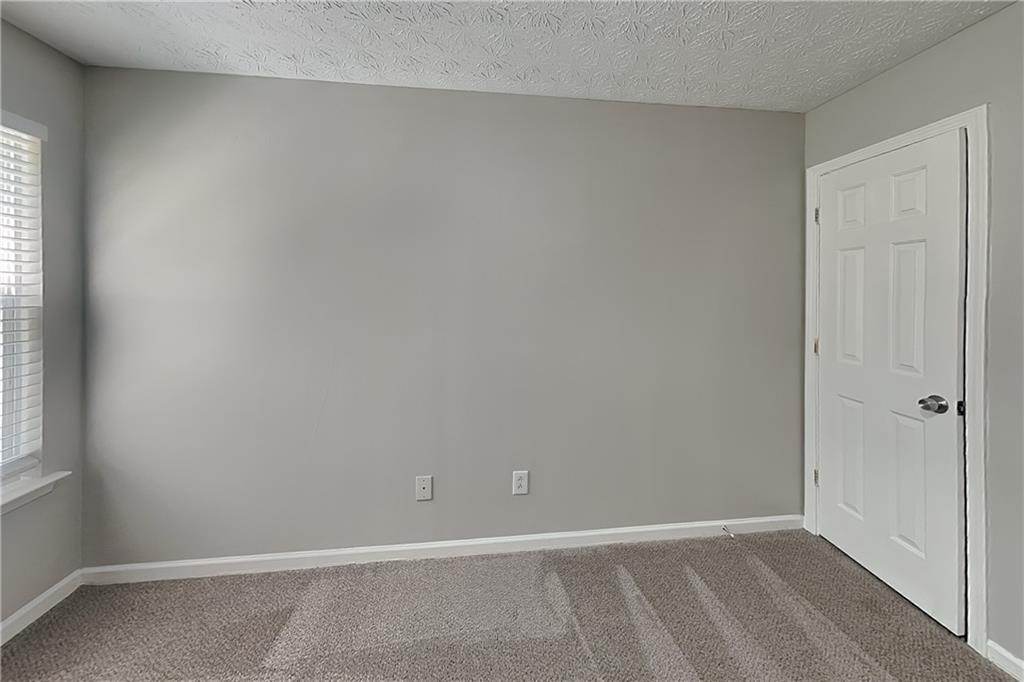 7824920 Property Photo 11