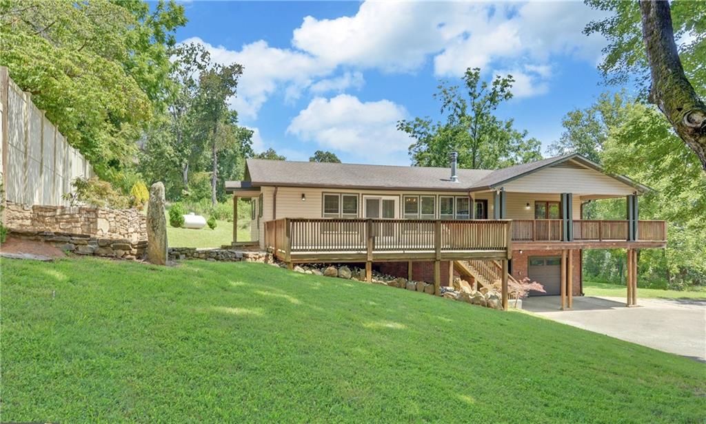 140 Tranquility Drive Property Photo 1