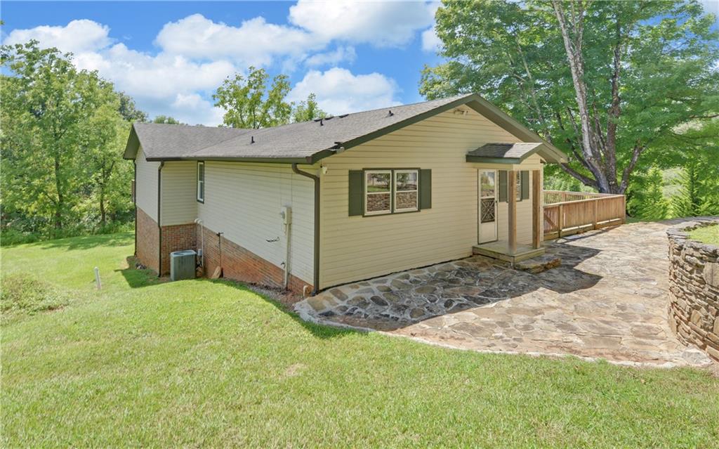 140 Tranquility Drive Property Photo 8