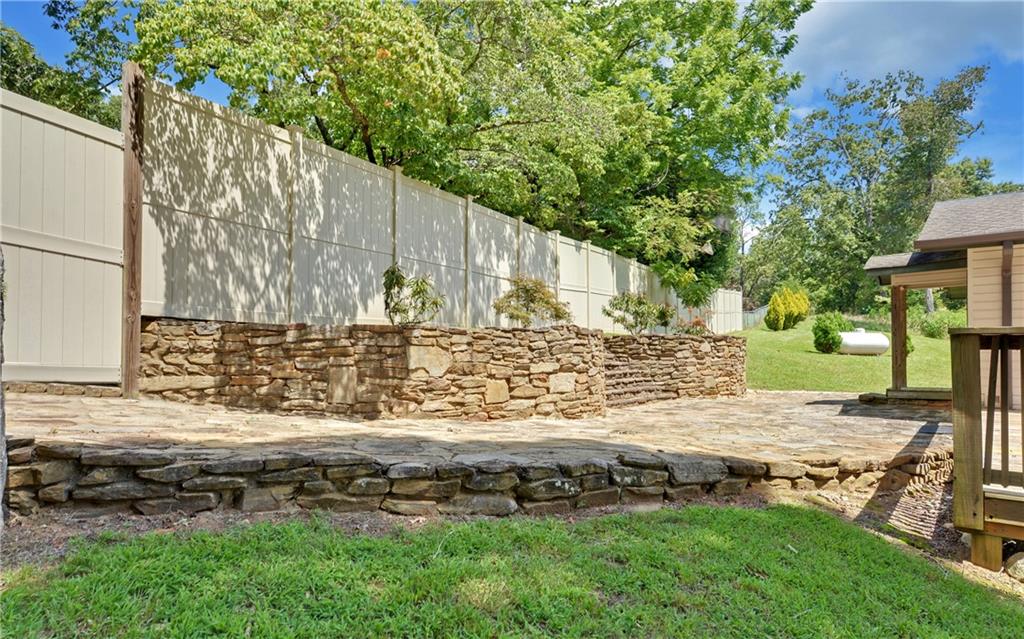 140 Tranquility Drive Property Photo 10