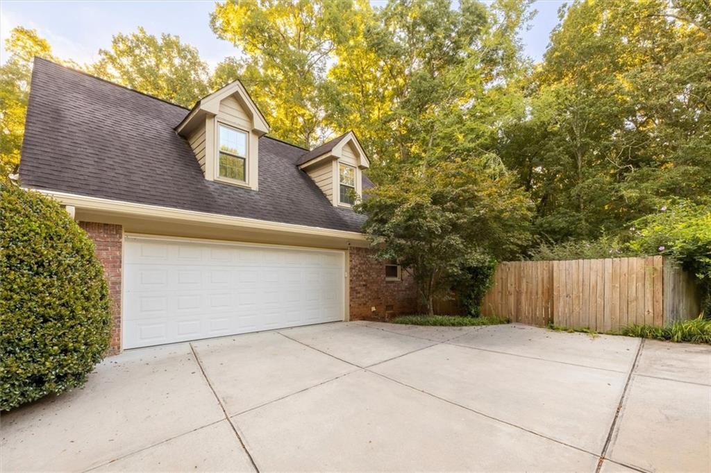 6088 Mill Stone Run Property Photo 6