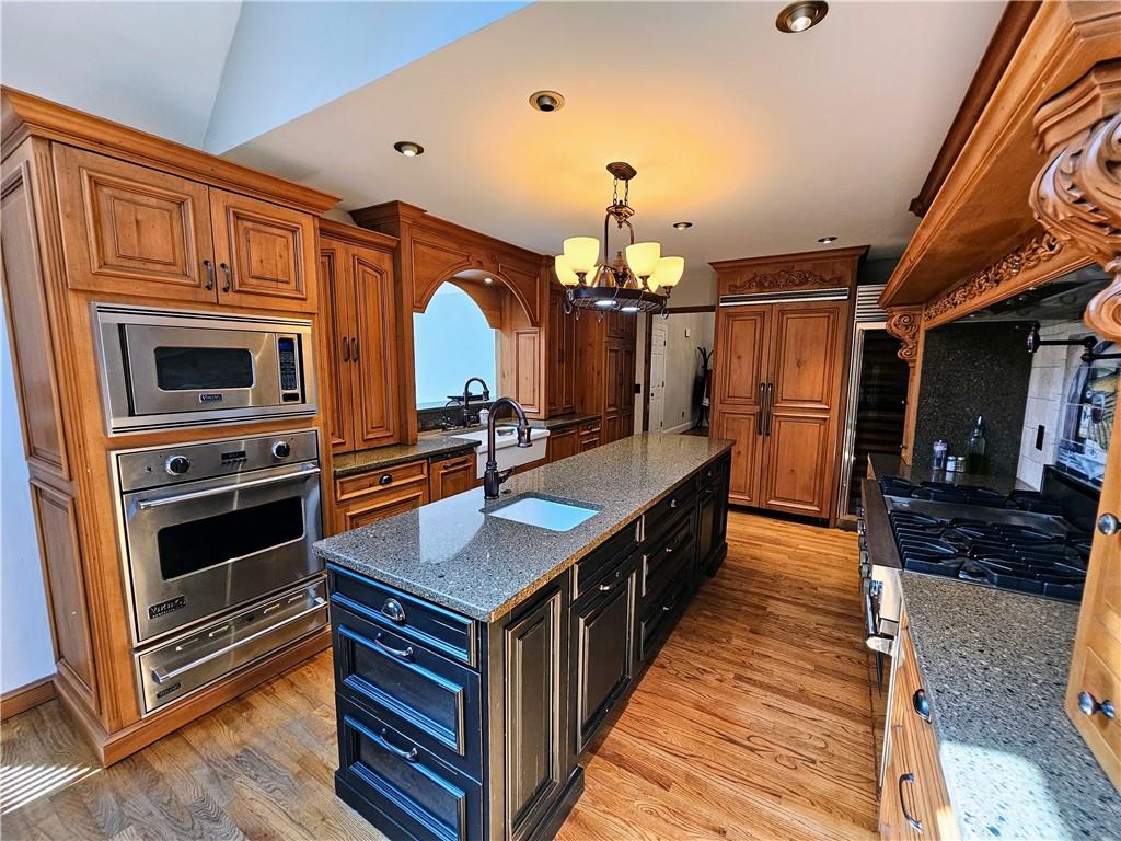 7824929 Property Photo 9