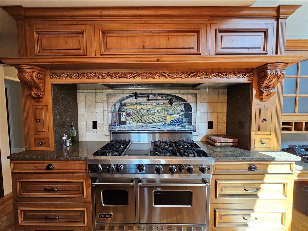 7824929 Property Photo 10