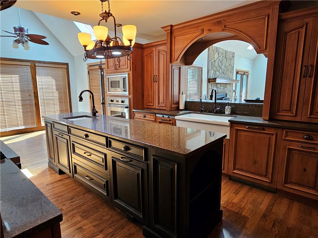 7824929 Property Photo 16