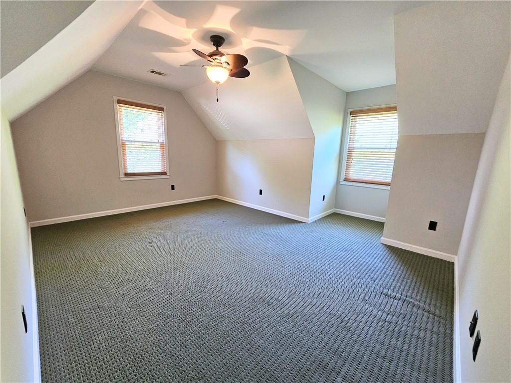 7824929 Property Photo 26