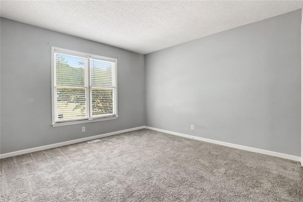 384 Lakeridge Court Property Photo 15