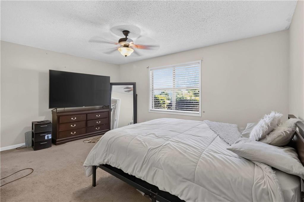 5080 Rex Road Property Photo 12