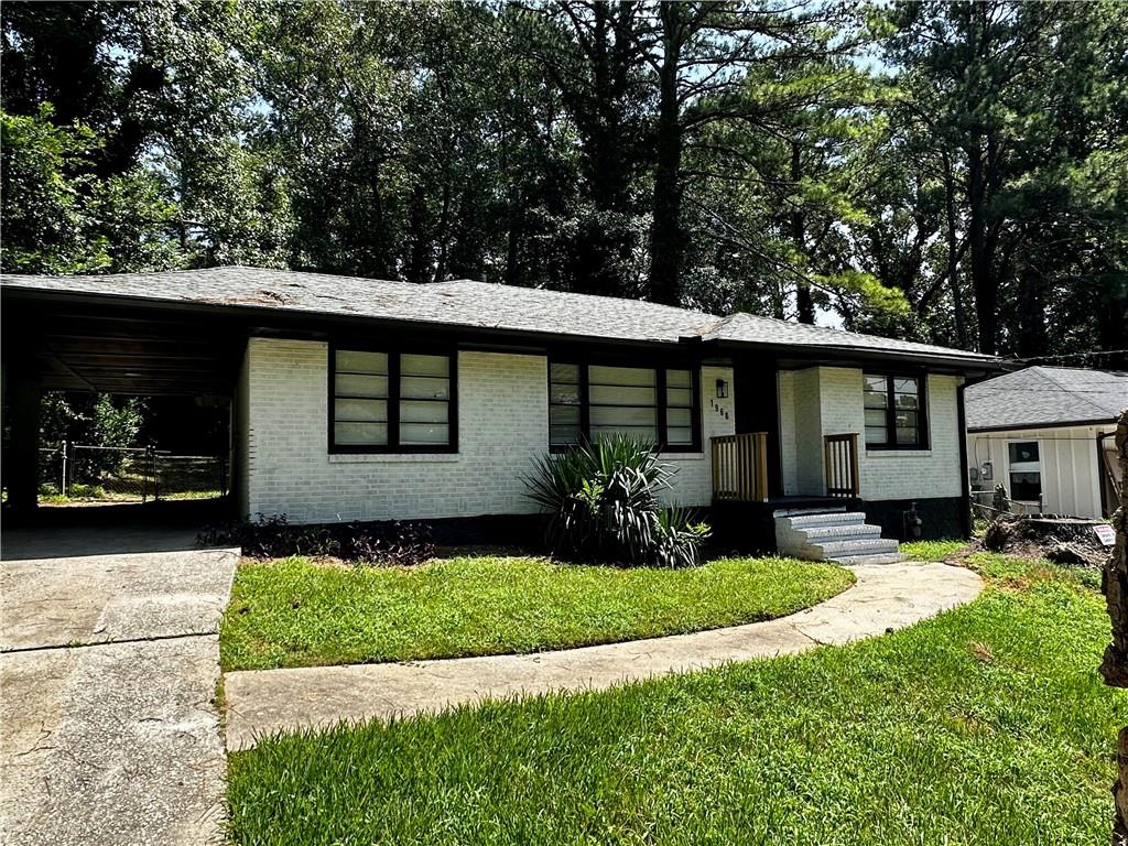 1968 Rosewood Road Property Photo 1