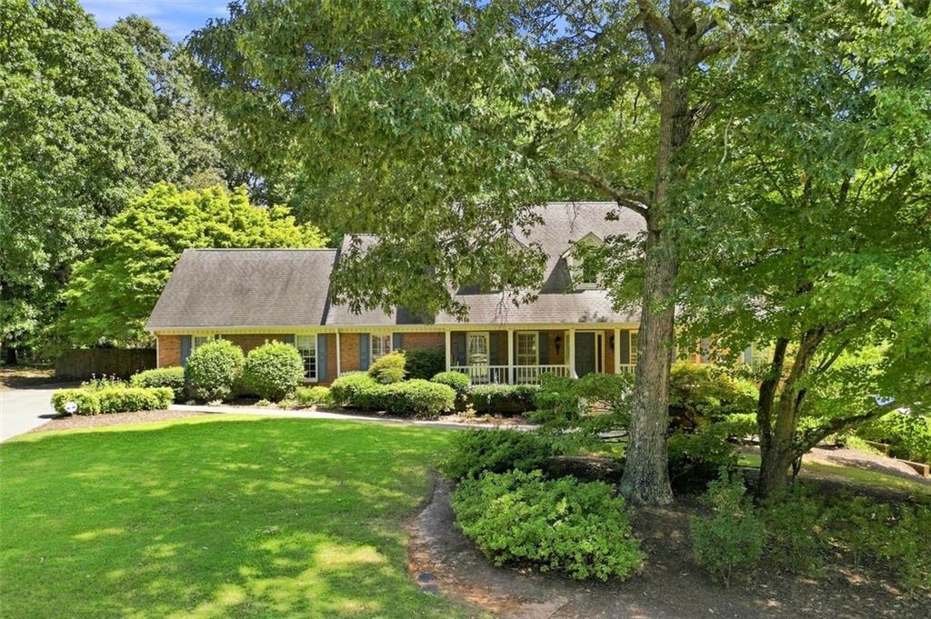 2170 Lullwater Court