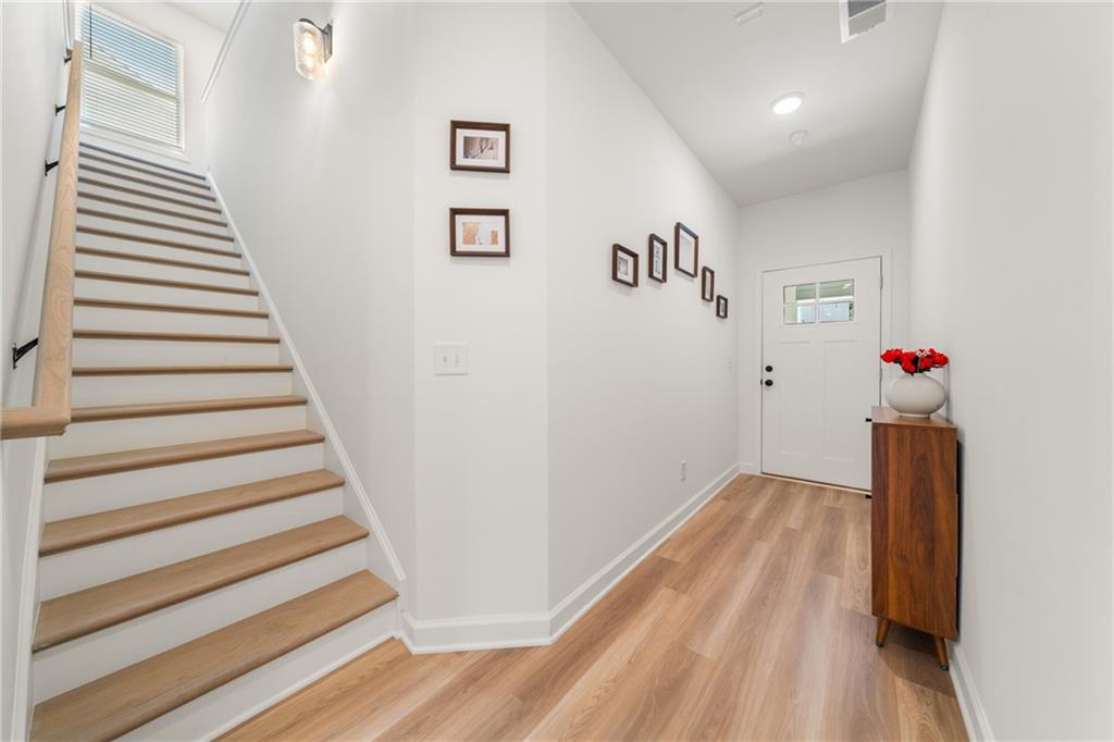 4541 Moray Drive Property Photo 14