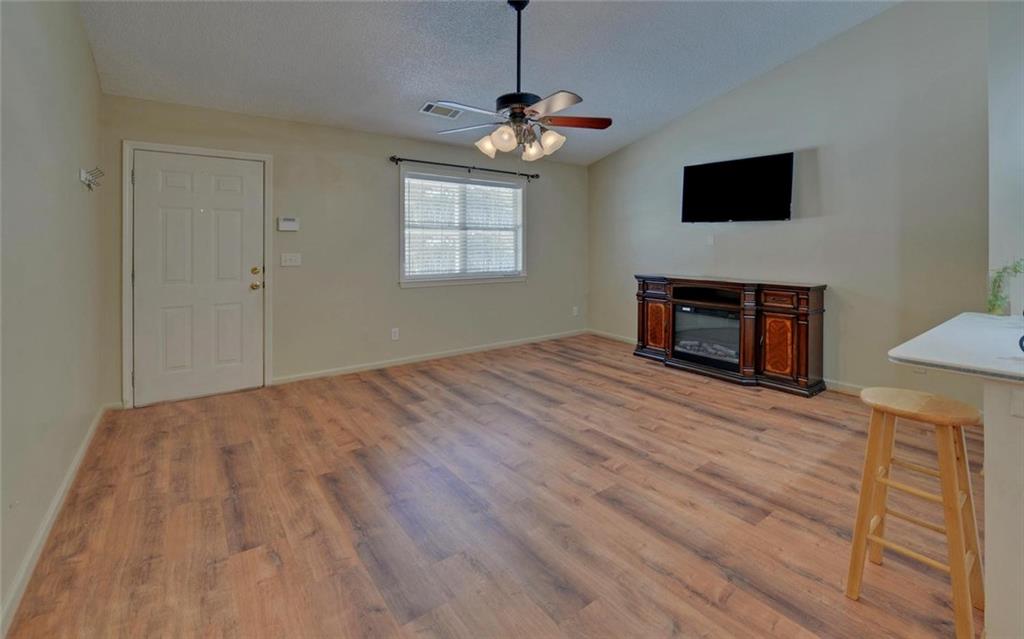 2947 Florence Drive Property Photo 3