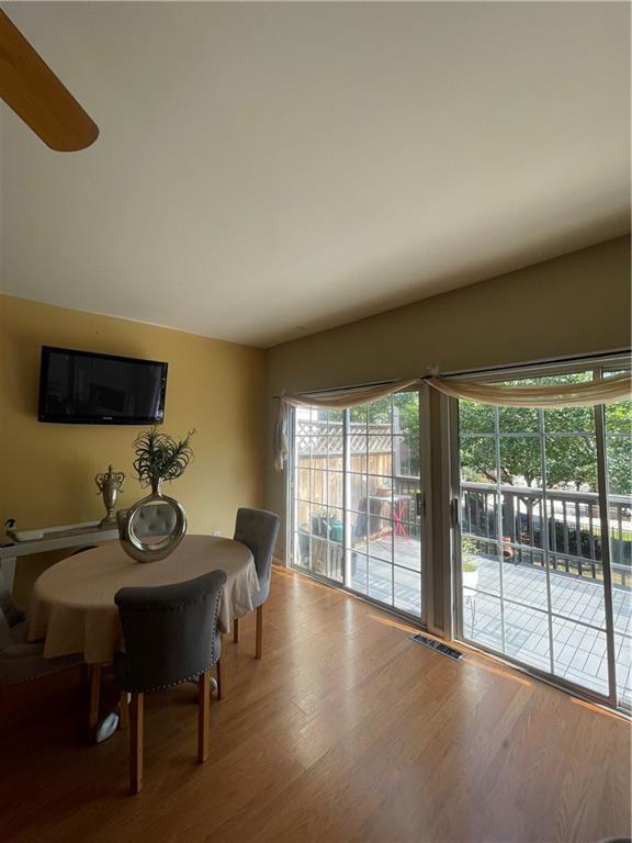 3914 Howell Park Road Property Photo 11