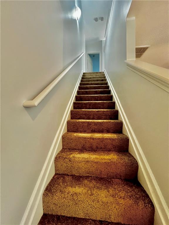 725 Crestwell Circle Sw Property Photo 15