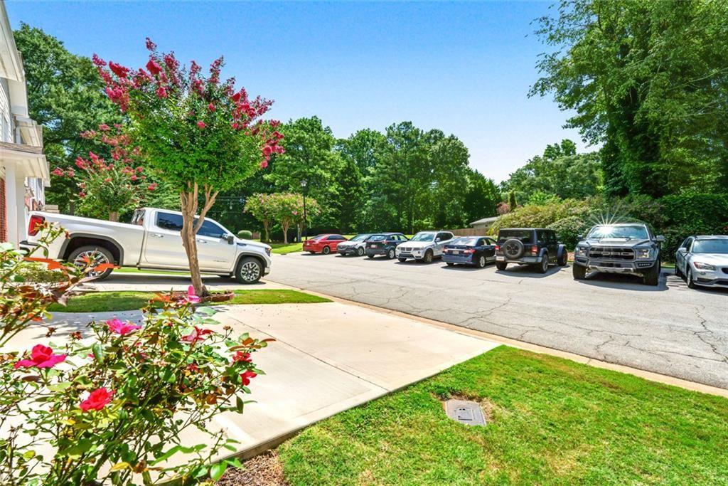 5323 Sherwin Drive Property Photo 3
