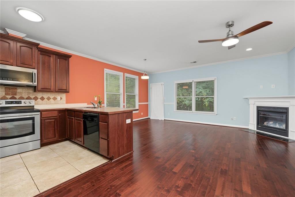 5323 Sherwin Drive Property Photo 7