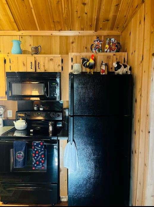 5 Honey Dew Way Property Photo 3