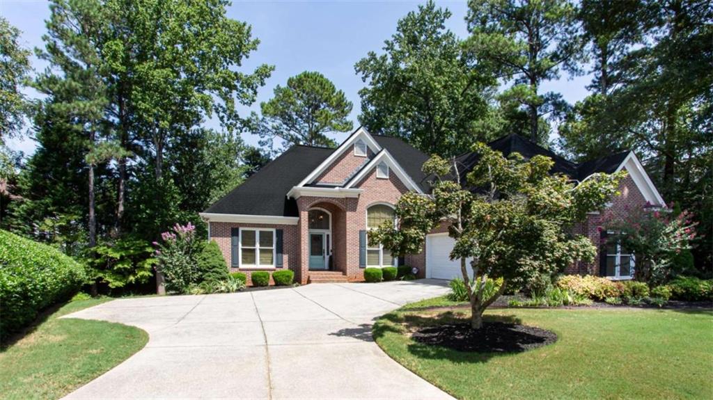 885 Rose Brook Drive Property Photo 2