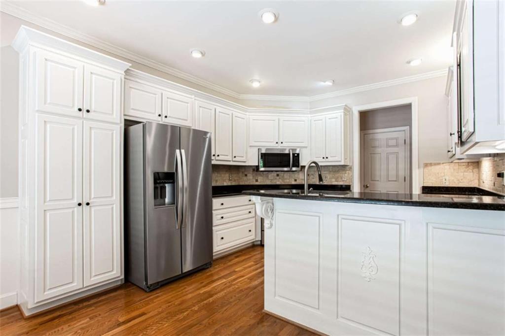 885 Rose Brook Drive Property Photo 20