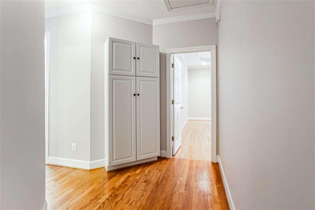 885 Rose Brook Drive Property Photo 27