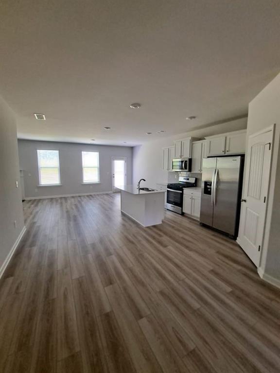 2787 Malton Way Property Photo 5