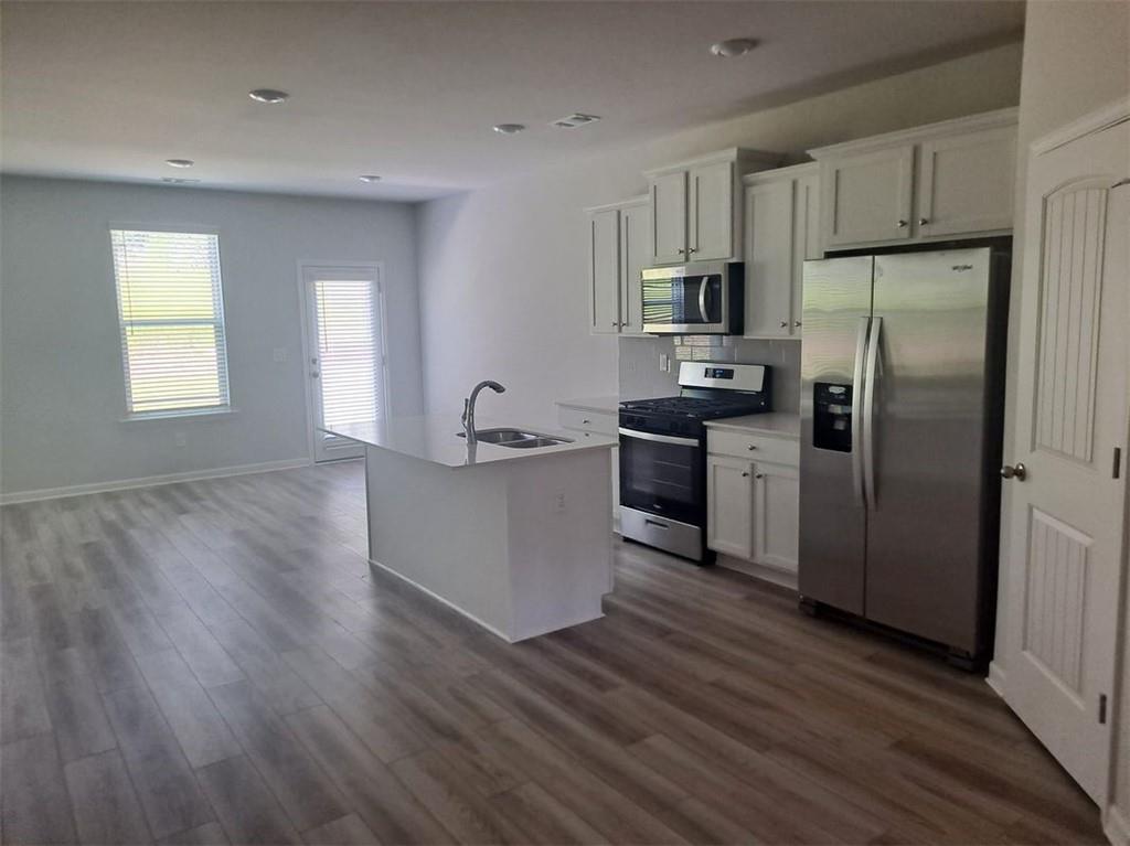 2787 Malton Way Property Photo 6