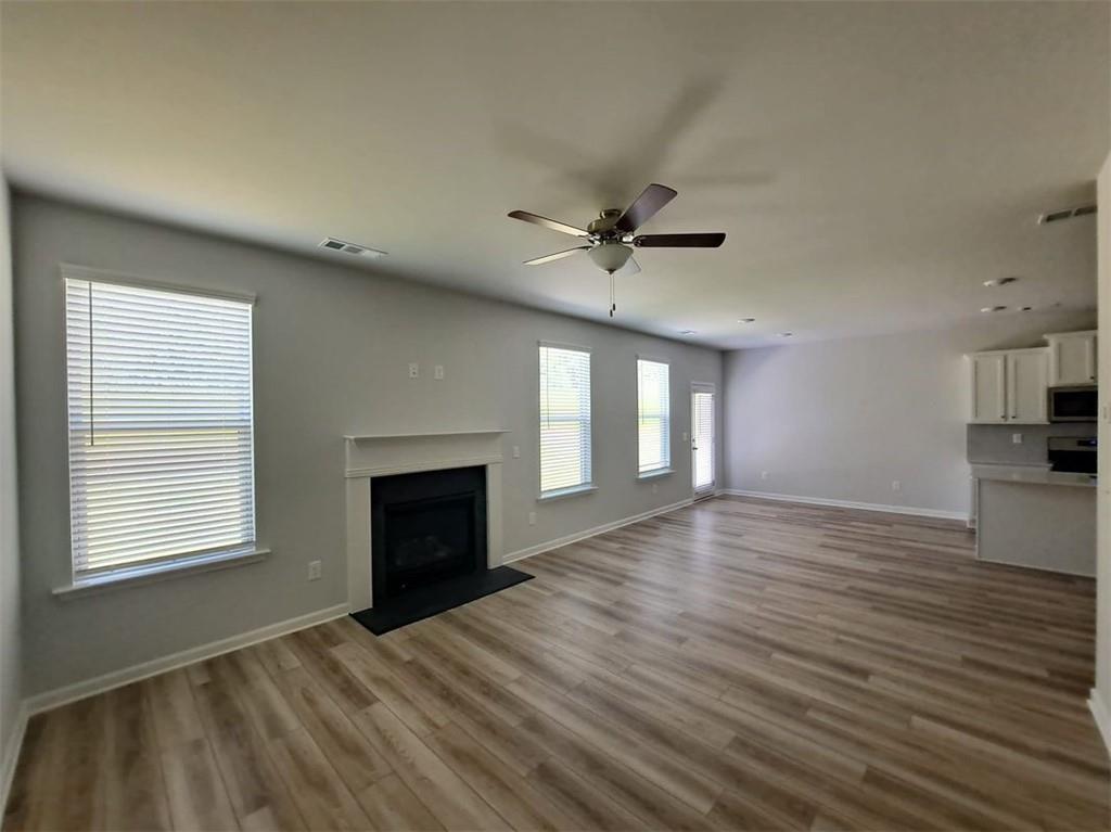 2787 Malton Way Property Photo 9