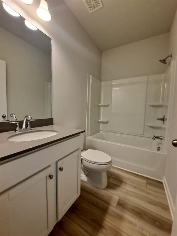 2787 Malton Way Property Photo 11