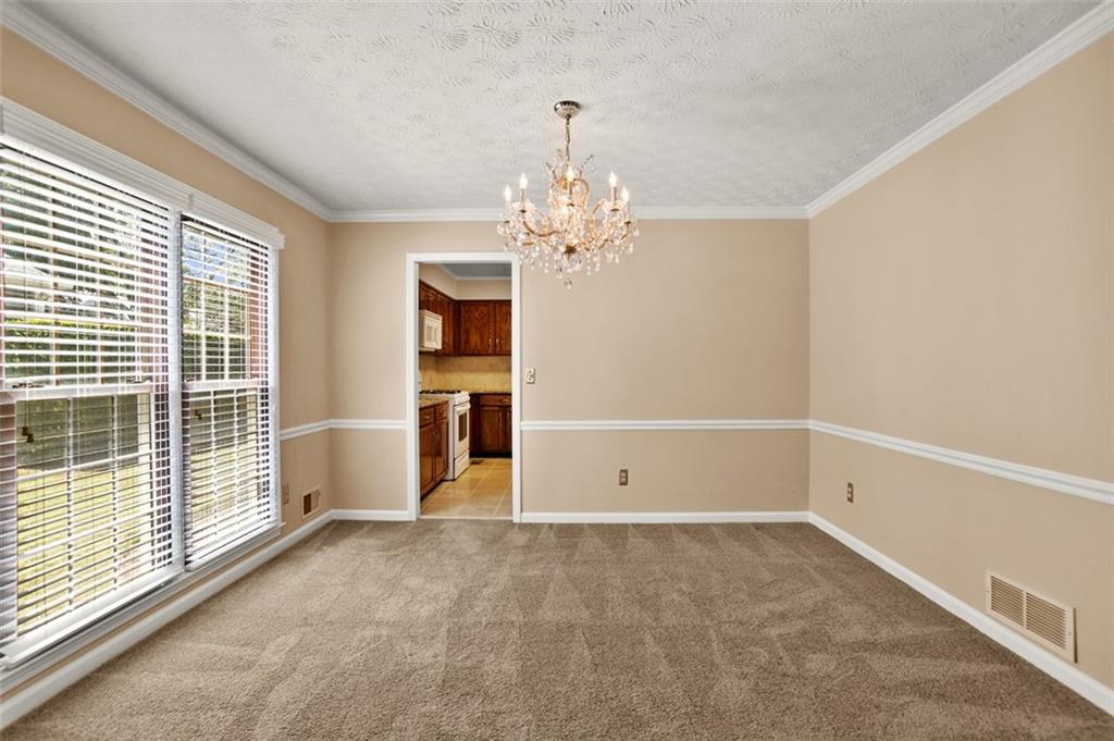 2209 Concord Square Ne Property Photo 5