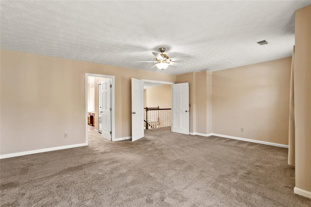 2209 Concord Square Ne Property Photo 22
