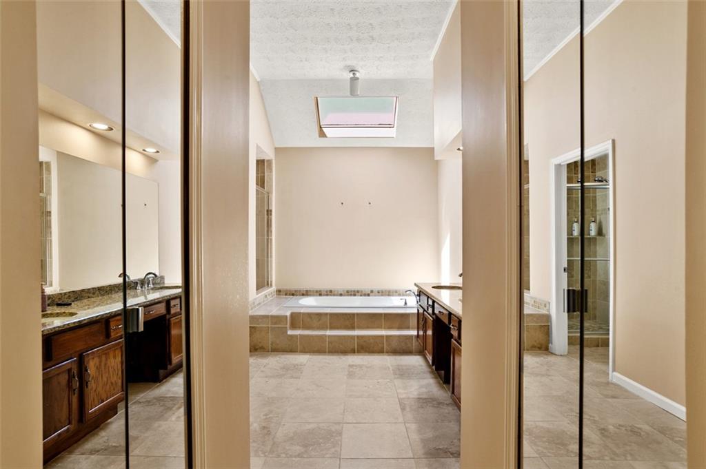 2209 Concord Square Ne Property Photo 23