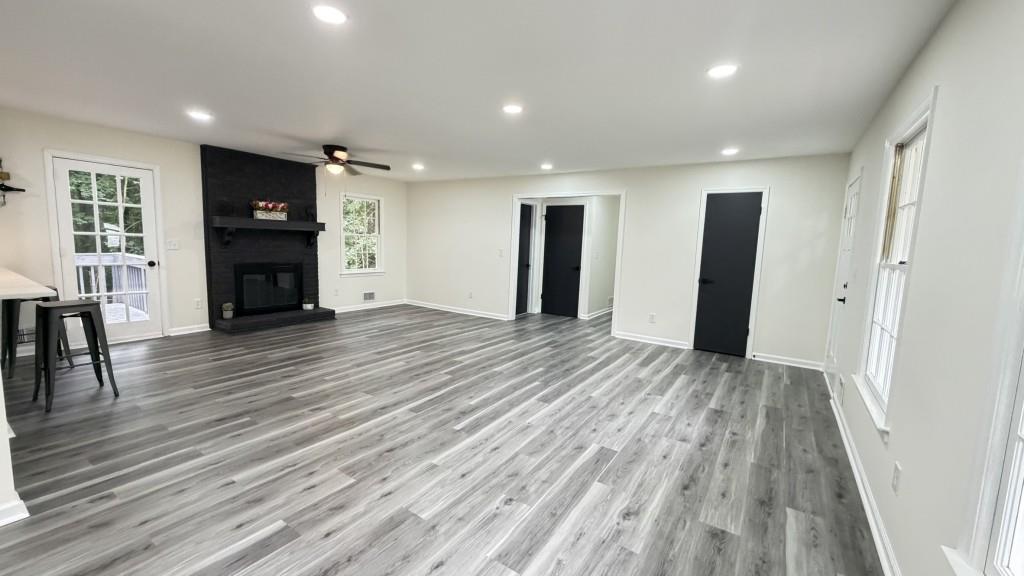 5698 Crestwood Drive Property Photo 13