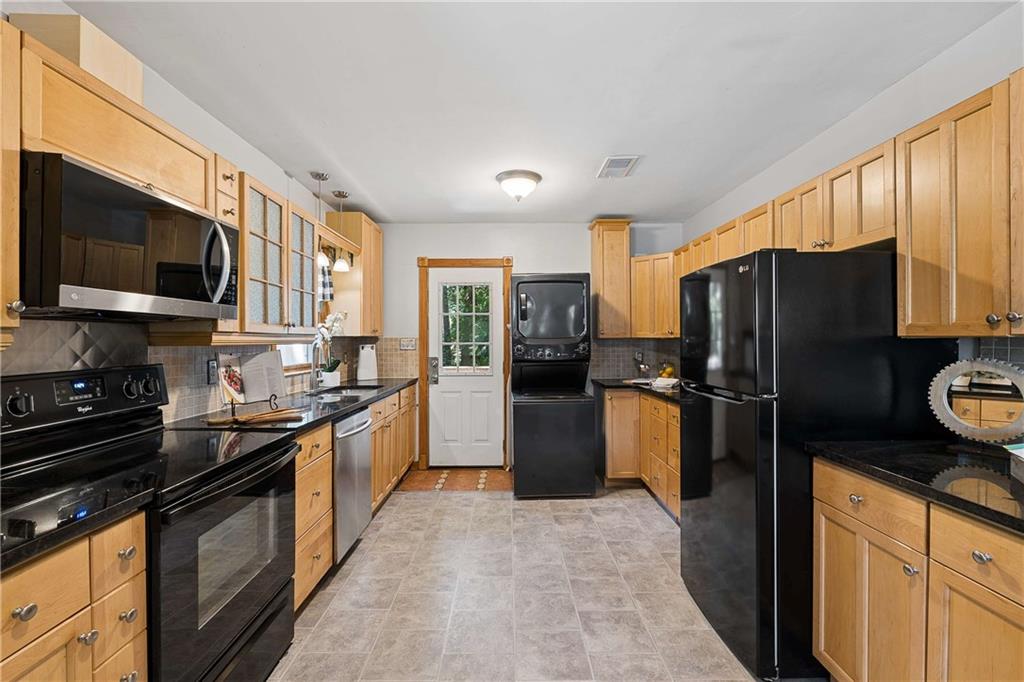 448 E Pharr Road Property Photo 14