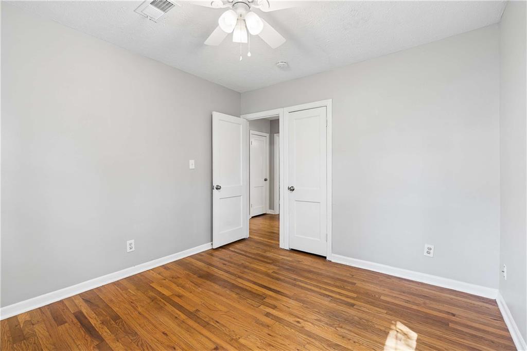 448 E Pharr Road Property Photo 23