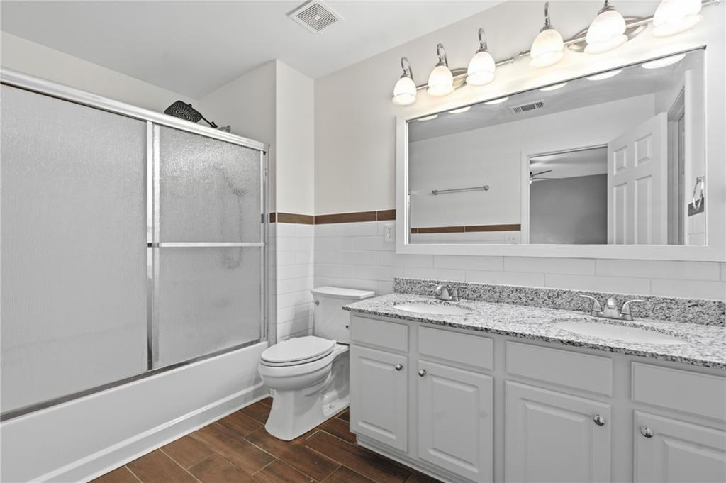 2258 Landing Ridge Property Photo 12