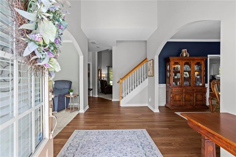 3922 Walnut Grove Way Property Photo 4