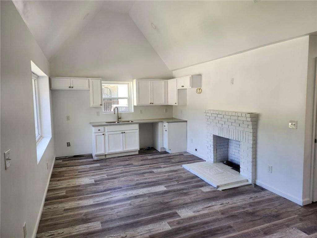 2040 Chicago Avenue Nw Property Photo 2