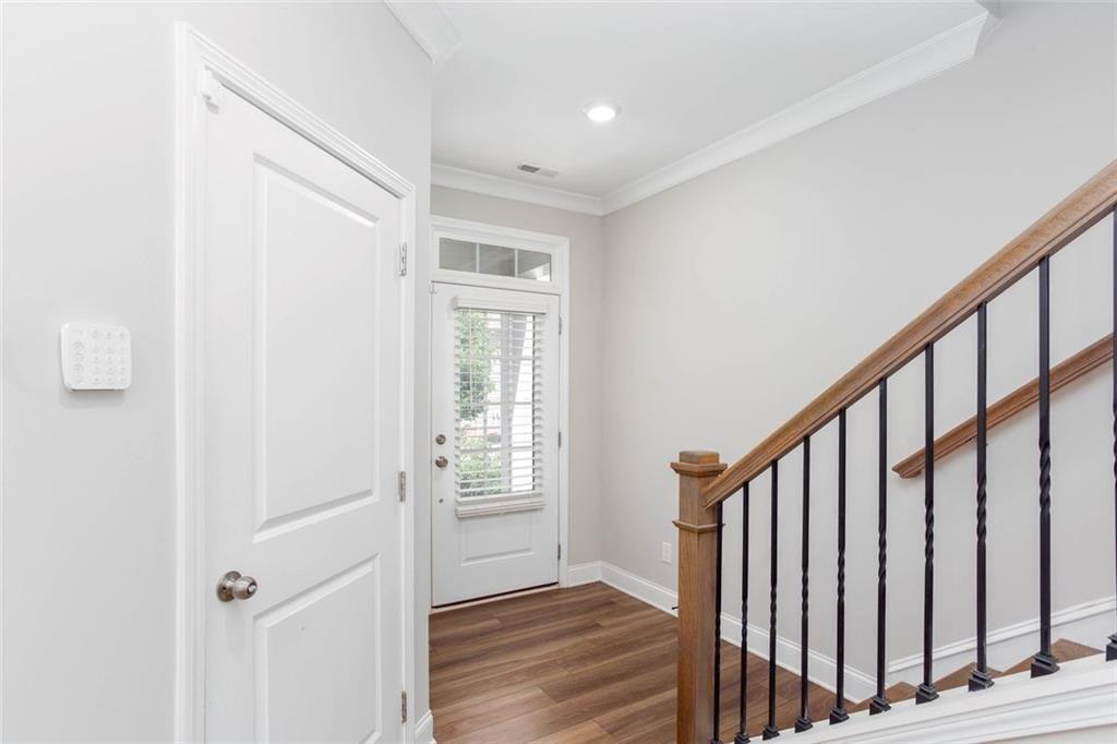 504 Mansell Street Property Photo 3
