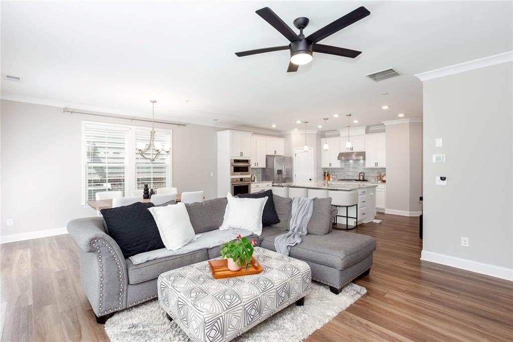 504 Mansell Street Property Photo 12