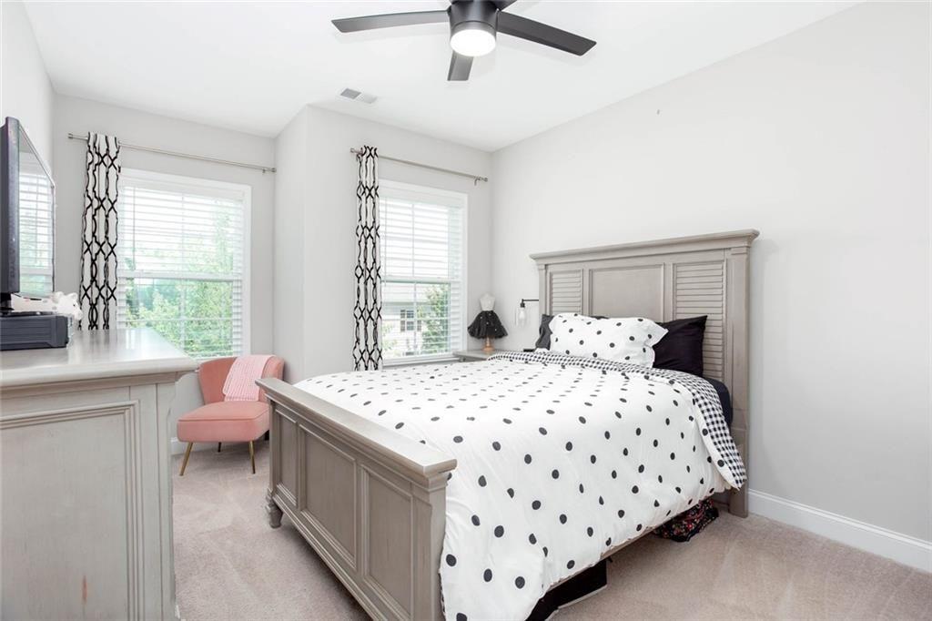 504 Mansell Street Property Photo 15
