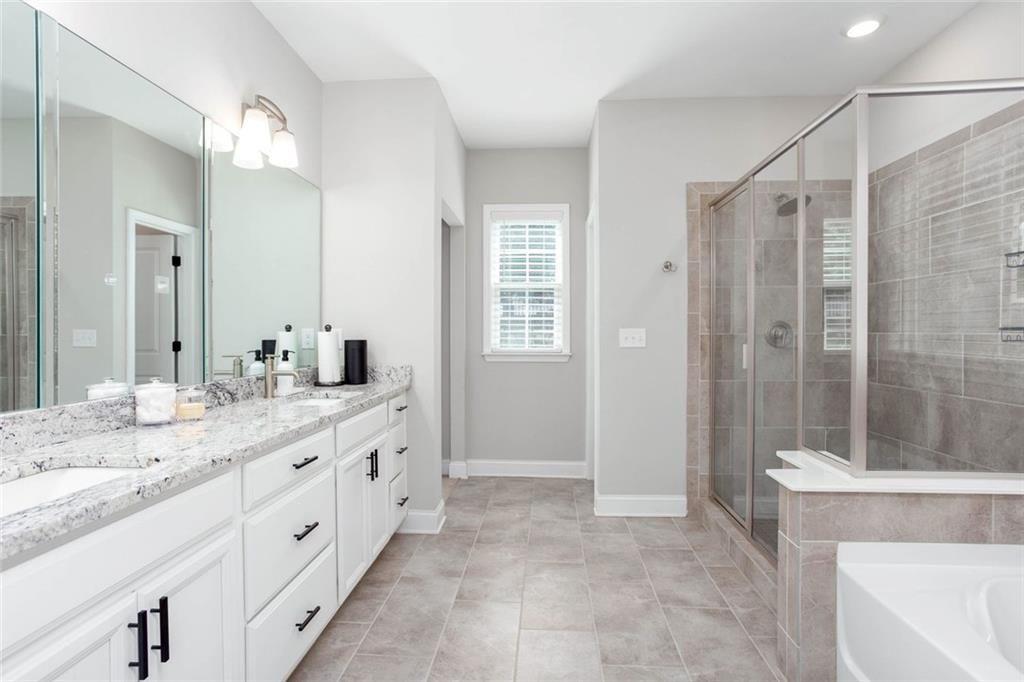 504 Mansell Street Property Photo 25