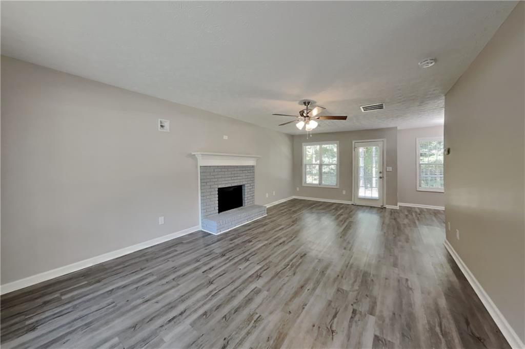 2048 Glen Hope Trace Property Photo 3