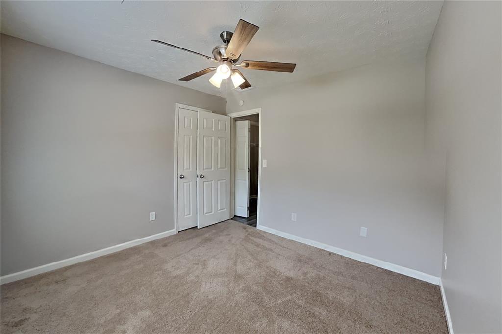 2048 Glen Hope Trace Property Photo 11