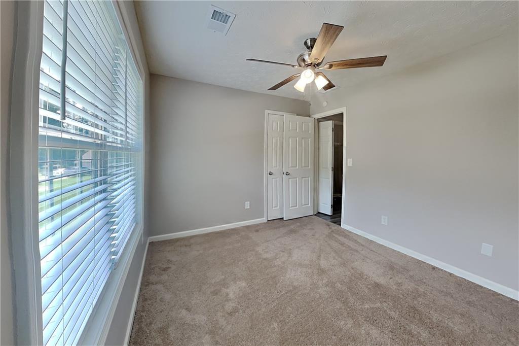 2048 Glen Hope Trace Property Photo 12