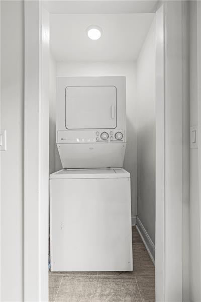 1993 Penelope Street Nw Property Photo 16