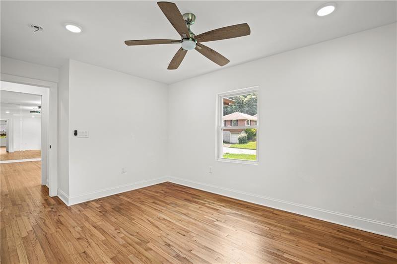 1993 Penelope Street Nw Property Photo 25